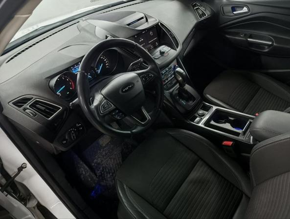 Ford Kuga II Рестайлинг с пробегом 2018 года, цена 1 539 000 рублей, 103000 км, внедорожник, Автокод Объявления