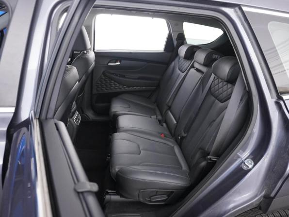 Hyundai Santa Fe IV Рестайлинг с пробегом 2023 года, цена 4 849 046 рублей, 9224 км, внедорожник, Автокод Объявления