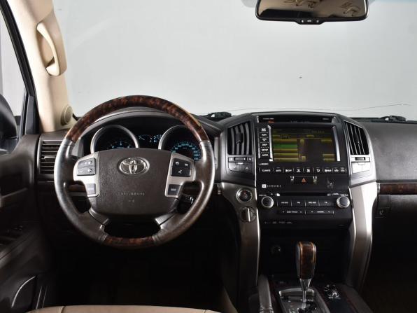 Toyota Land Cruiser 200 Series с пробегом 2010 года, цена 2 999 999 рублей, 263102 км, внедорожник, Автокод Объявления