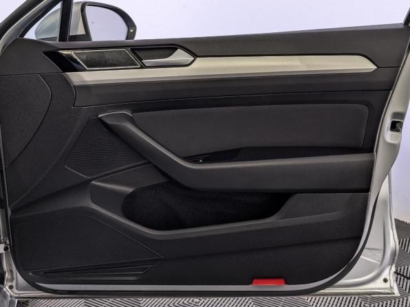 Volkswagen Passat B8 с пробегом 2019 года, цена 2 164 500 рублей, 142275 км, седан, Автокод Объявления