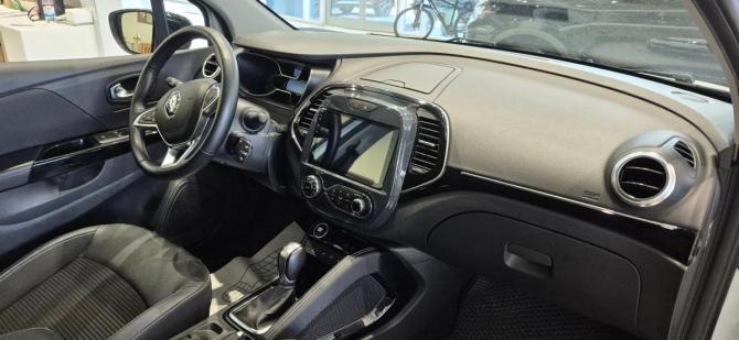 Renault Kaptur I Рестайлинг с пробегом 2021 года, цена 1 510 000 рублей, 69361 км, внедорожник, Автокод Объявления