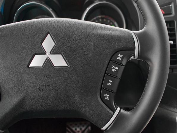 Mitsubishi Pajero IV Рестайлинг 1 с пробегом 2014 года, цена 2 150 000 рублей, 331866 км, внедорожник, Автокод Объявления