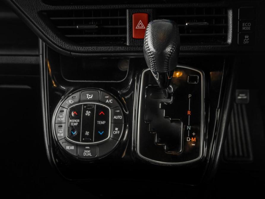 Toyota Noah III (R80) Рестайлинг Тюмень  - изображение 17