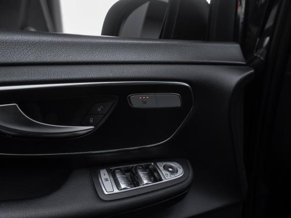 Mercedes-Benz V-Класс III (W447) Рестайлинг с пробегом 2019 года, цена 4 800 000 рублей, 192197 км, минивэн, Автокод Объявления