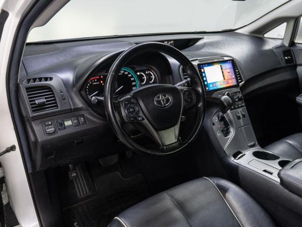 Toyota Venza I Рестайлинг с пробегом 2013 года, цена 1 999 000 рублей, 136893 км, внедорожник, Автокод Объявления
