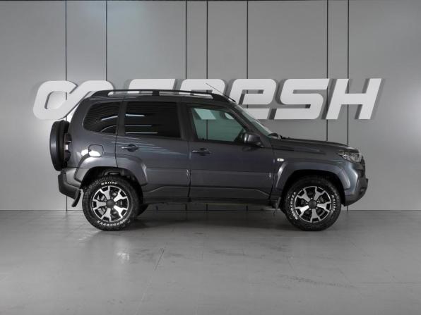 Lada (ВАЗ) Niva Travel I с пробегом 2022 года, цена 999 000 рублей, 42643 км, внедорожник, Автокод Объявления