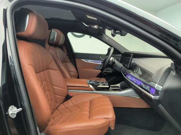 BMW 7 серии VII (G70) с пробегом 2024 года, цена 14 200 000 рублей, 11845 км, седан, Автокод Объявления