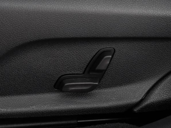 Mercedes-Benz E-Класс V (W213 S213 C238) Рестайлинг с пробегом 2020 года, цена 4 997 000 рублей, 50775 км, седан, Автокод Объявления
