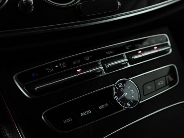 Mercedes-Benz E-Класс V (W213 S213 C238) с пробегом 2019 года, цена 2 449 585 рублей, 268708 км, седан, Автокод Объявления
