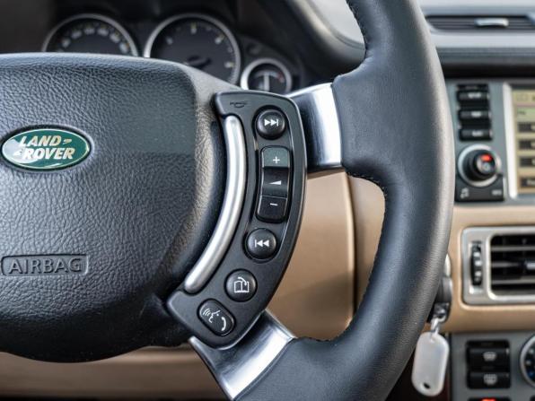 Land Rover Range Rover III Рестайлинг с пробегом 2009 года, цена 1 690 000 рублей, 391574 км, внедорожник, Автокод Объявления