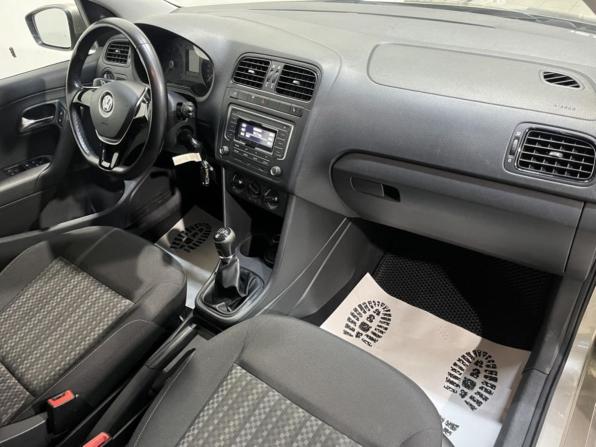 Volkswagen Polo V Рестайлинг с пробегом 2017 года, цена 995 000 рублей, 115678 км, седан, Автокод Объявления