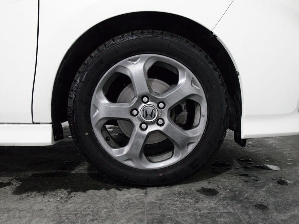 Honda Stepwgn V Рестайлинг с пробегом 2019 года, цена 1 920 000 рублей, 90864 км, минивэн, Автокод Объявления