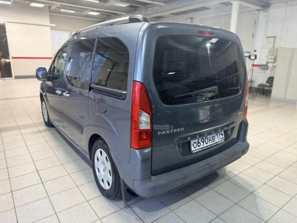 Peugeot Partner II с пробегом 2010 года, цена 1 019 000 рублей, 124756 км, минивэн, Автокод Объявления