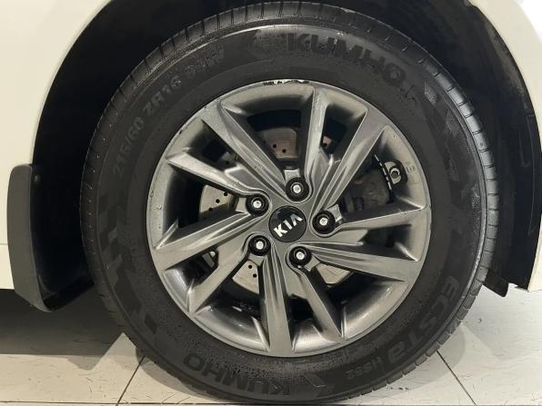 Kia Optima IV Рестайлинг с пробегом 2018 года, цена 1 838 000 рублей, 93646 км, седан, Автокод Объявления