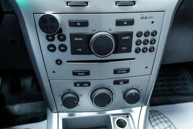 Opel Astra H Рестайлинг с пробегом 2011 года, цена 440 000 рублей, 172450 км, хэтчбек, Автокод Объявления