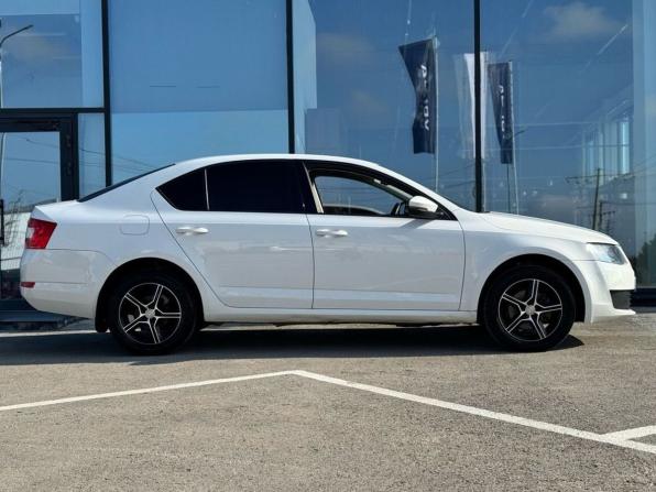 Skoda Octavia III (A7) с пробегом 2013 года, цена 1 170 000 рублей, 129914 км, лифтбек, Автокод Объявления