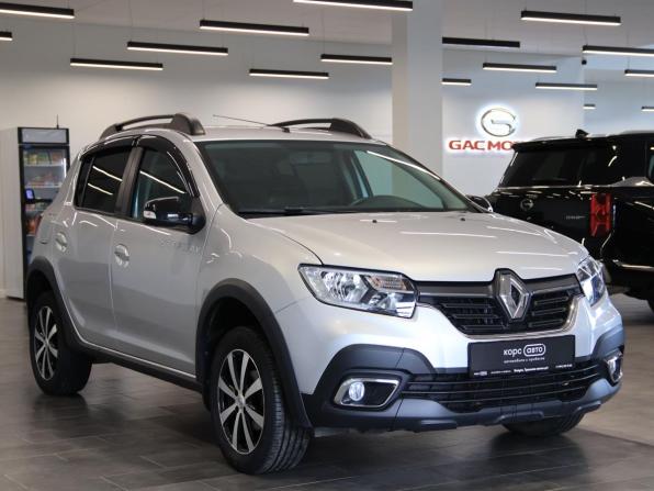 Renault Sandero II Рестайлинг с пробегом 2020 года, цена 1 345 000 рублей, 31494 км, хэтчбек, Автокод Объявления