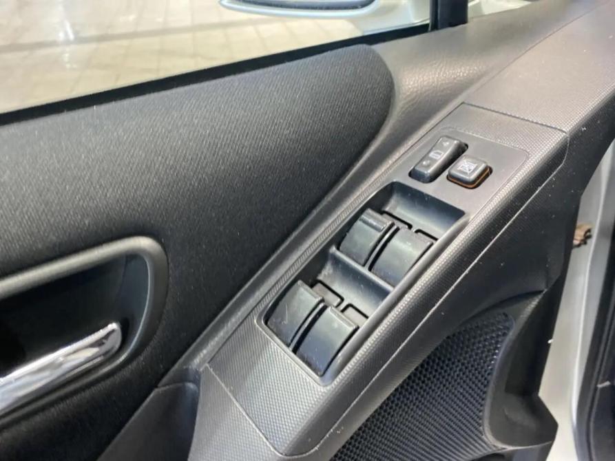 Toyota Corolla Verso I Рестайлинг 2 Челябинск  - изображение 9