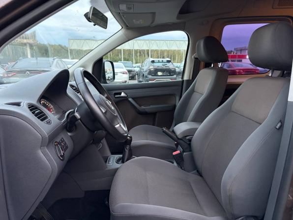 Volkswagen Caddy III Рестайлинг с пробегом 2013 года, цена 710 000 рублей, 273000 км, компактвэн, Автокод Объявления