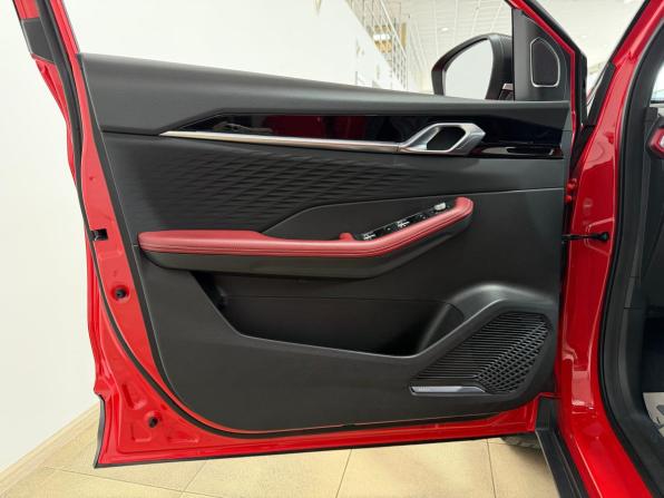 Geely Coolray I Рестайлинг с пробегом 2024 года, цена 2 250 000 рублей, 13852 км, внедорожник, Автокод Объявления