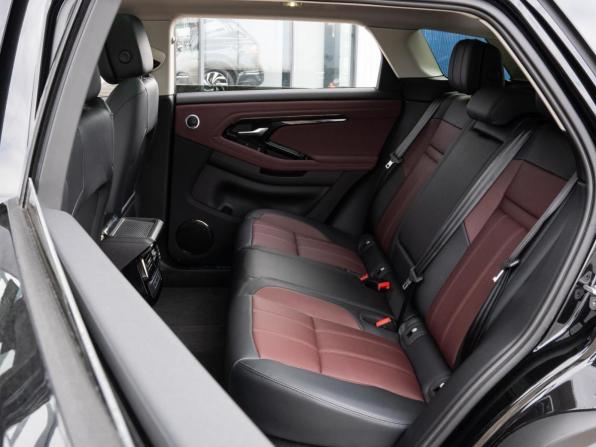 Land Rover Range Rover Evoque II Рестайлинг с пробегом 2025 года, цена 5 850 000 рублей, 63 км, внедорожник, Автокод Объявления