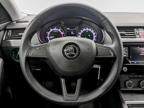 Skoda Octavia III (A7) Рестайлинг с пробегом 2019 года, цена 1 785 000 рублей, 76921 км, лифтбек, Автокод Объявления