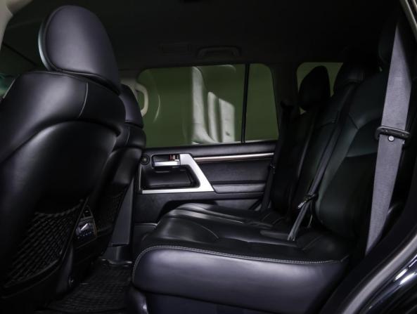 Toyota Land Cruiser 200 Series Рестайлинг 2 с пробегом 2019 года, цена 6 290 000 рублей, 218203 км, внедорожник, Автокод Объявления