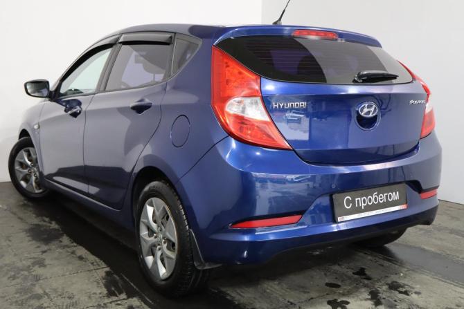 Hyundai Solaris I Рестайлинг с пробегом 2015 года, цена 949 000 рублей, 136000 км, хэтчбек, Автокод Объявления