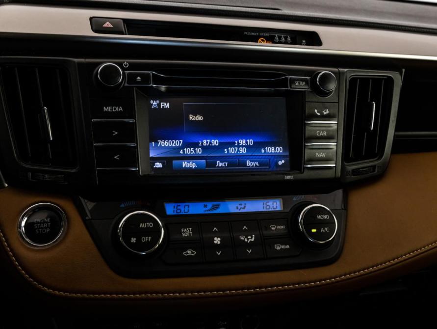 Toyota RAV4 IV (XA40) Рестайлинг Санкт-Петербург  - изображение 16
