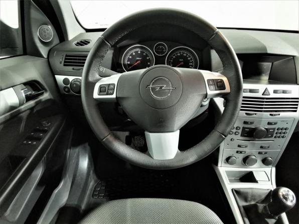 Opel Astra H Рестайлинг с пробегом 2014 года, цена 945 000 рублей, 59732 км, хэтчбек, Автокод Объявления