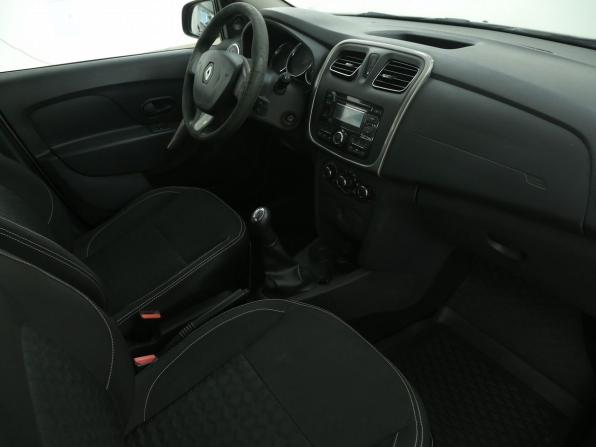 Renault Logan II с пробегом 2016 года, цена 592 000 рублей, 268000 км, седан, Автокод Объявления