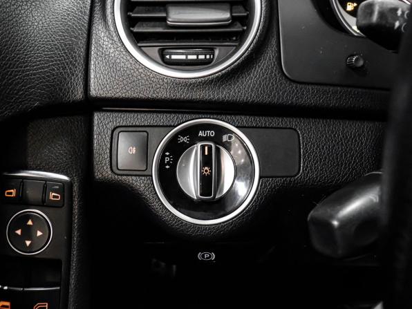 Mercedes-Benz C-Класс III (W204) Рестайлинг с пробегом 2012 года, цена 1 479 000 рублей, 257332 км, седан, Автокод Объявления
