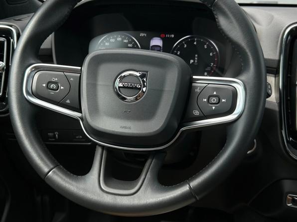 Volvo XC40 I с пробегом 2020 года, цена 3 345 200 рублей, 102169 км, внедорожник, Автокод Объявления