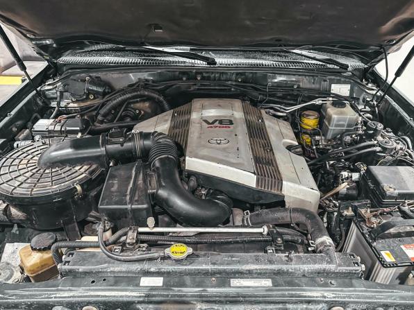 Toyota Land Cruiser 100 Series Рестайлинг 1 с пробегом 2004 года, цена 2 067 290 рублей, 335234 км, внедорожник, Автокод Объявления