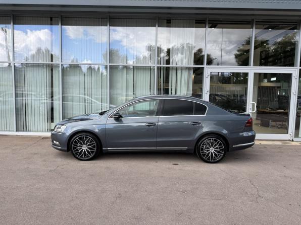 Volkswagen Passat B7 с пробегом 2012 года, цена 1 020 000 рублей, 317111 км, седан, Автокод Объявления