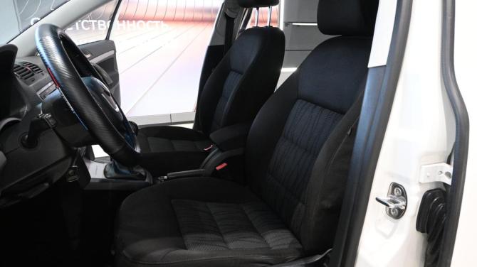 Skoda Octavia II (A5) Рестайлинг с пробегом 2013 года, цена 650 000 рублей, 256221 км, лифтбек, Автокод Объявления
