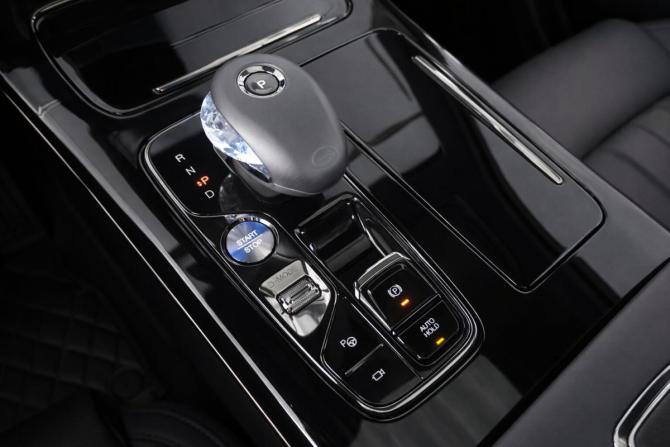 GAC M8 с пробегом 2024 года, цена 5 990 000 рублей, 12079 км, минивэн, Автокод Объявления