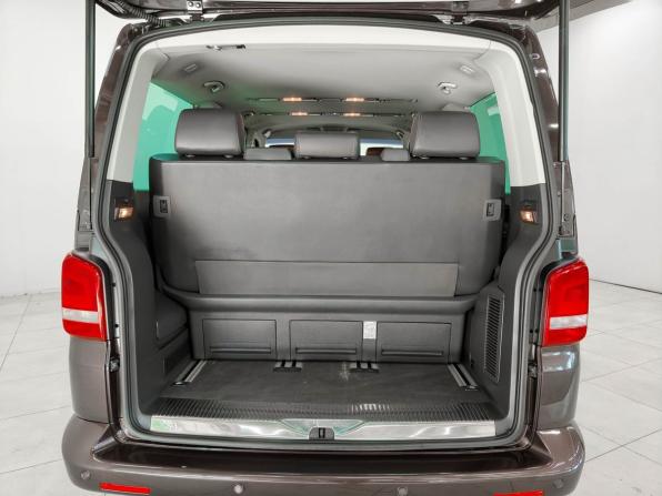 Volkswagen Multivan T5 Рестайлинг с пробегом 2011 года, цена 2 280 300 рублей, 268843 км, минивэн, Автокод Объявления