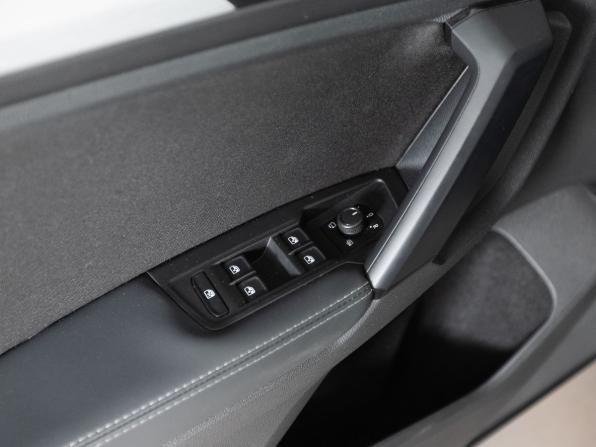 Volkswagen Tiguan II Рестайлинг с пробегом 2021 года, цена 2 500 000 рублей, 96009 км, внедорожник, Автокод Объявления