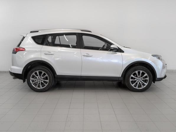 Toyota RAV4 IV (XA40) Рестайлинг с пробегом 2019 года, цена 2 990 000 рублей, 95918 км, внедорожник, Автокод Объявления
