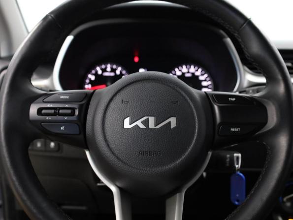 Kia Rio IV Рестайлинг с пробегом 2021 года, цена 1 659 000 рублей, 28211 км, хэтчбек, Автокод Объявления