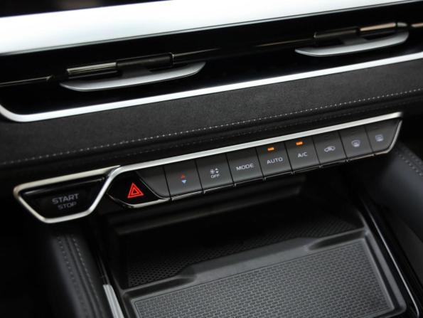 Geely Monjaro I с пробегом 2024 года, цена 3 299 000 рублей, 60754 км, внедорожник, Автокод Объявления