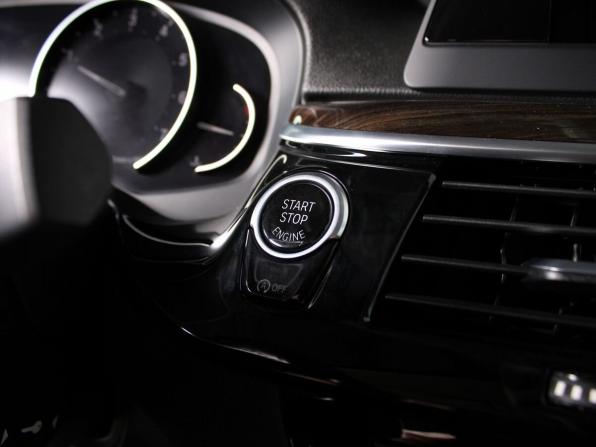 BMW 5 серии VII (G30/G31/G38) с пробегом 2017 года, цена 3 050 000 рублей, 89845 км, седан, Автокод Объявления