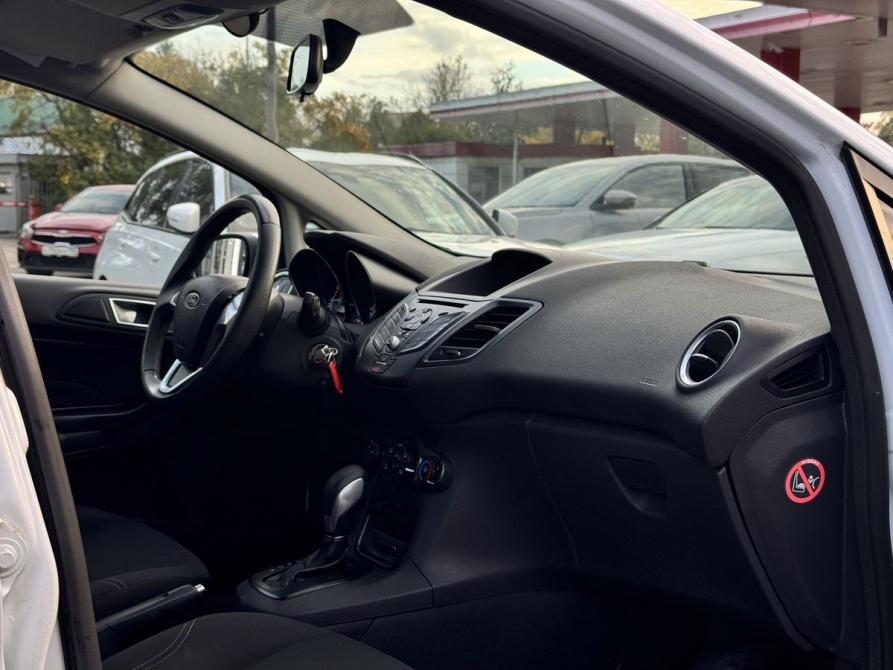 Ford Fiesta Mk6 Рестайлинг Санкт-Петербург  - изображение 9