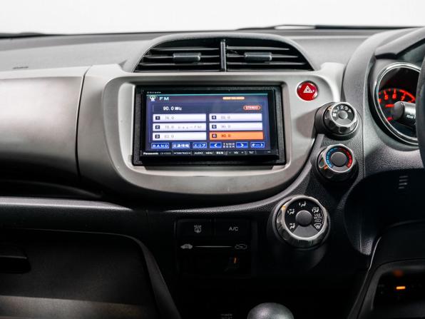 Honda Fit II с пробегом 2011 года, цена 850 000 рублей, 138676 км, хэтчбек, Автокод Объявления