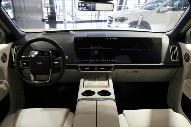 Новый Li Auto (Lixiang) L9 I Рестайлинг 2025 года, цена 12 228 695 рублей, внедорожник, Автокод Объявления