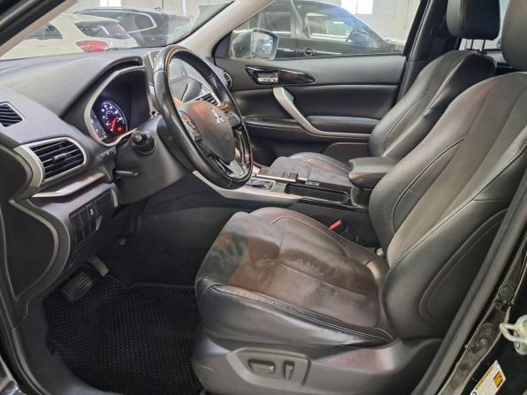 Mitsubishi Eclipse Cross I с пробегом 2018 года, цена 2 200 000 рублей, 156000 км, внедорожник, Автокод Объявления
