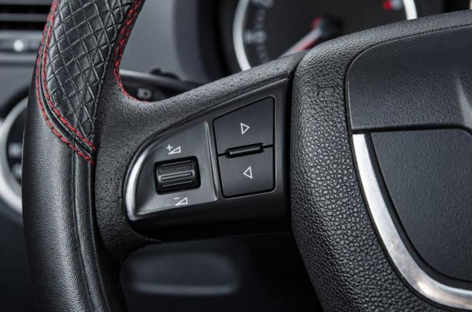 Skoda Octavia II (A5) Рестайлинг с пробегом 2013 года, цена 819 000 рублей, 320000 км, лифтбек, Автокод Объявления
