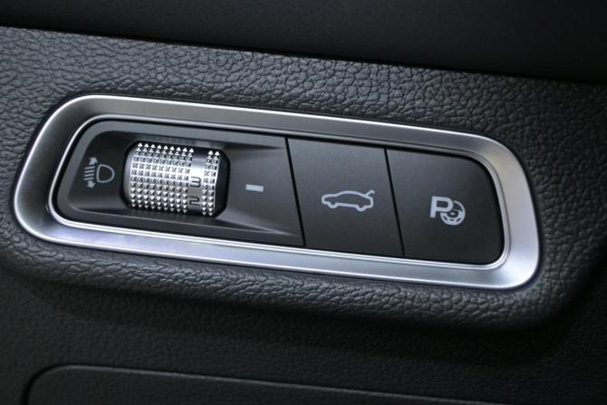 Geely Coolray I Рестайлинг с пробегом 2024 года, цена 2 310 000 рублей, 2400 км, внедорожник, Автокод Объявления
