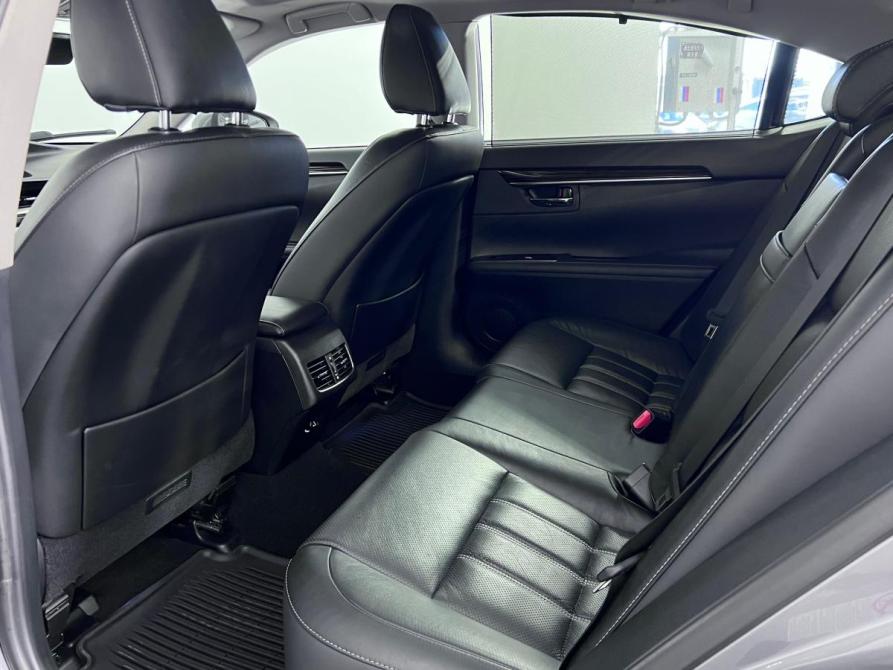 Lexus ES VI Рестайлинг Ростов-на-Дону  - изображение 24